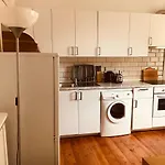 Centre Escape With Private Garden