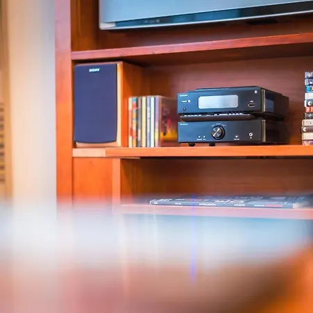 The Knight By Mansley 公寓式酒店