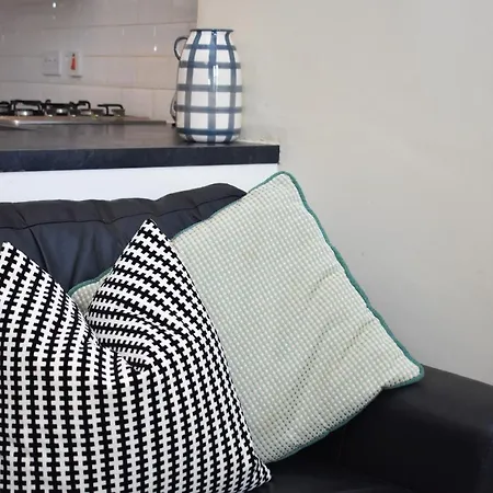 Gibson Terrace - Cosy 1br By The Canal 10 Mins To Grassmarket Apartment *