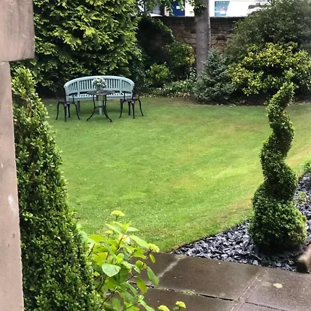 Abercorn Vendégház 4*