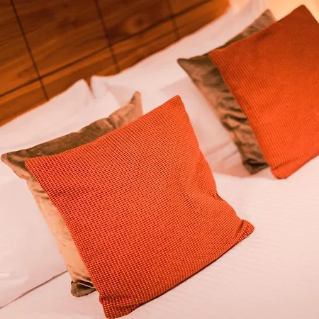 The Knight By Mansley 公寓式酒店