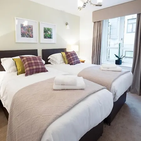 The Malt Kiln Old Town 3 Bedroom Апартаменты