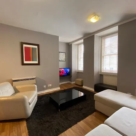 Apartment Innercitylets - Royal Mile *
