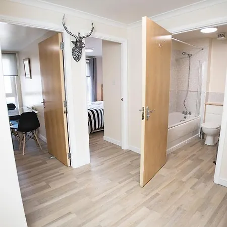 Apartament Lochend Serviced *