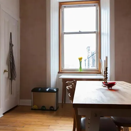 Appartamento Newly Renovated Morningside Edimburgo