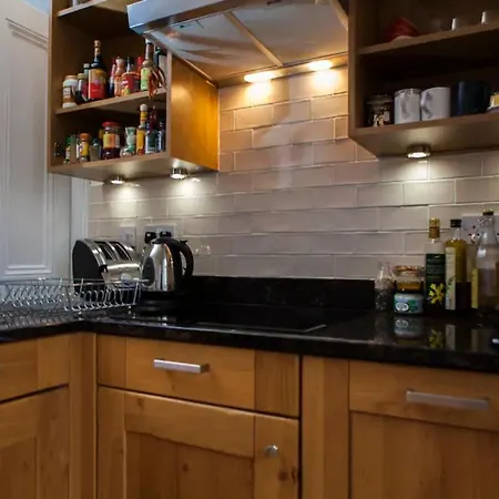 Newly Renovated Morningside *