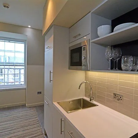 Heeton Concept Queen Street Aparthotel Edimburgo