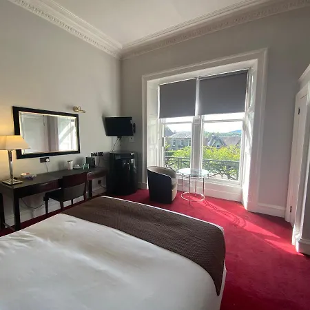 No6 West Coates 3* Edinburgh