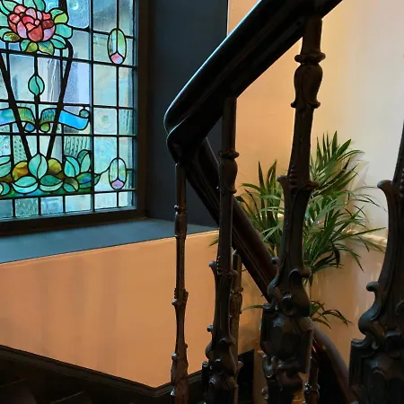 23 Mayfield Penzion 5*