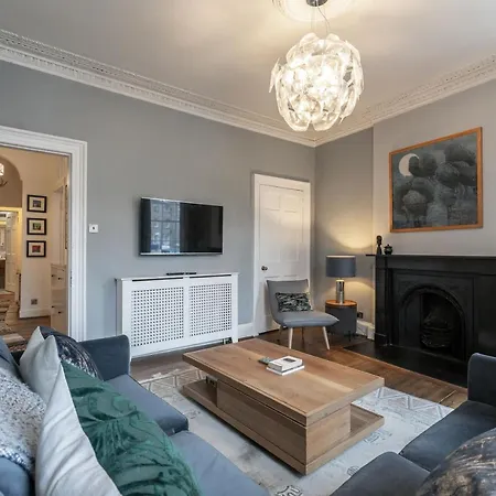 The St Patrick Square * Edinburgh