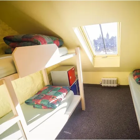 Castle Rock - Adults Only Hostel *