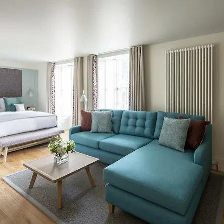Abbey Apartments, At Holyrood Apartahotel 4*