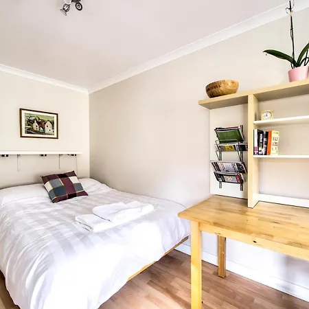 Stunning Studio Dean Village, Parking *