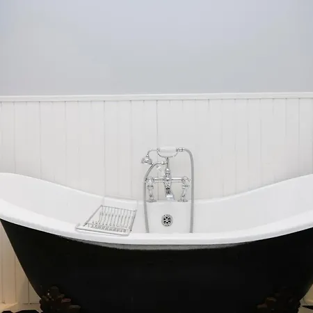 Royal Mile Mansions 14