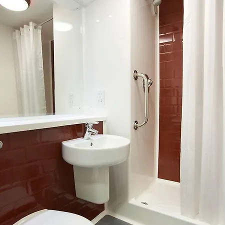 Travelodge Waterloo Place