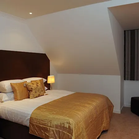 Fountain Court - Grove Executive 4*