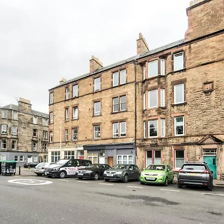 Guestready - Vibrant Leith Flat For 3 People - Cosy Great Location! * 爱丁堡
