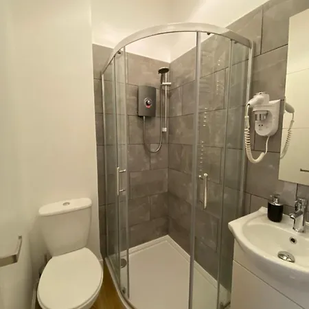 Royal Mile Balconies By The Castle Apartahotel 5*