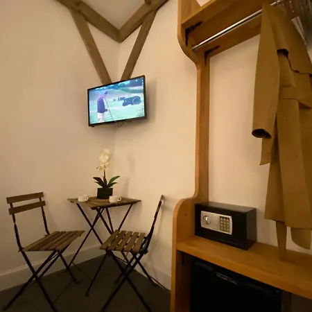 Royal Mile Balconies By The Castle Apartahotel Edimburgo