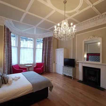 The Haymarket Lairg Pensionat 3*