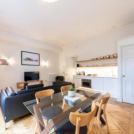 Linton Collection - 28 North Bridge 아파트 에든버러