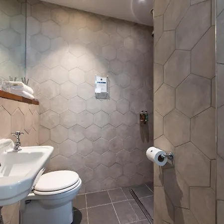 Linton Collection - 28 North Bridge