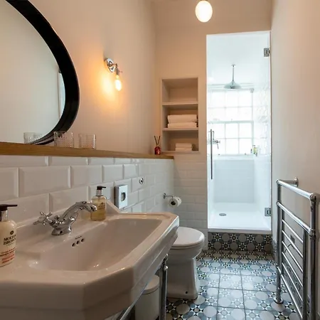 Linton Collection - 28 North Bridge Lägenhet