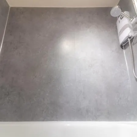Beautiful 2 Bed Apartment, Recently Upgraded