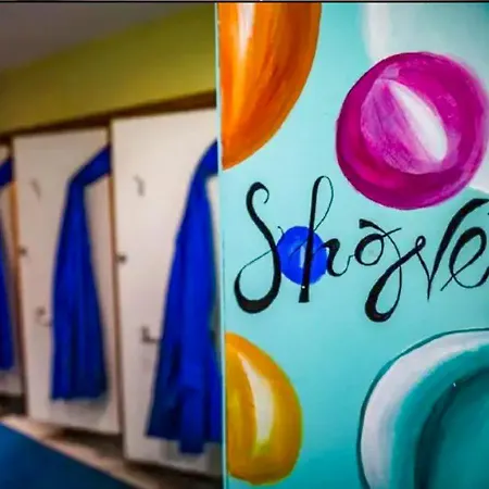 Castle Rock - Adults Only Hostel *