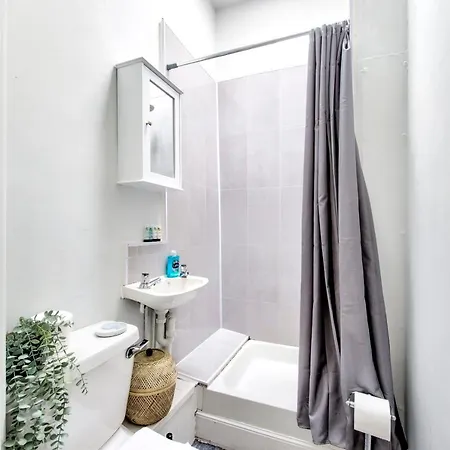 Guestready - Cosy Top-floor In Newington Edinburgh