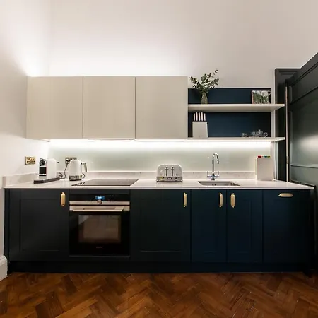 Linton Collection - 28 North Bridge 아파트 에든버러