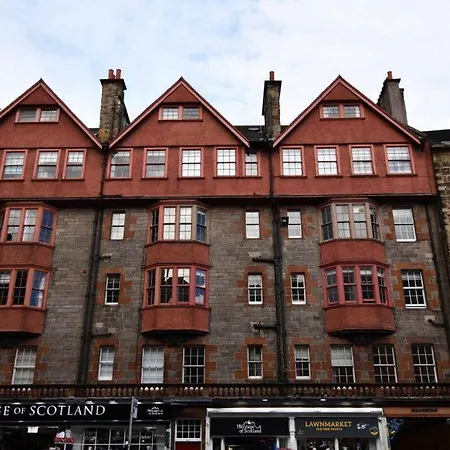 Апартаменты Royal Mile Romance By Heritage Collection *