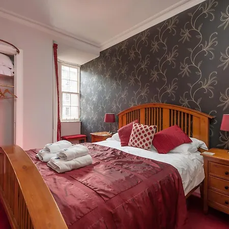 Ladystairs 1 Royal Mile Edinburgh