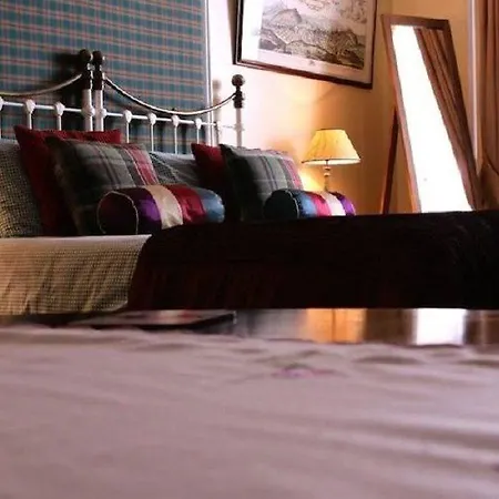 Victorian Townhouse 4* Edinburgh