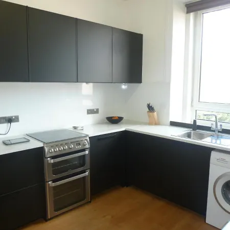 Bed & Breakfast Next Door To Holyrood Palace And Arthur's Seat *