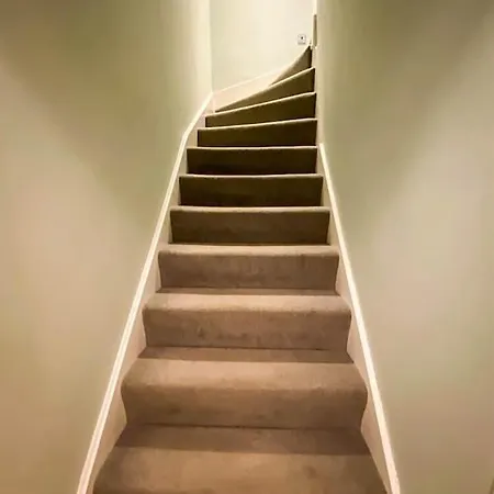 公寓 2 Bedroom House In Haymarket Accommodates 4 爱丁堡