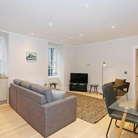 Joivy Modern And Airy Flat On The Historic Royal Mile Apartament