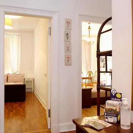 Apartment Pitt Street Apartment Beautiful Spacious Apartment Free Parking And Free Sanitizer