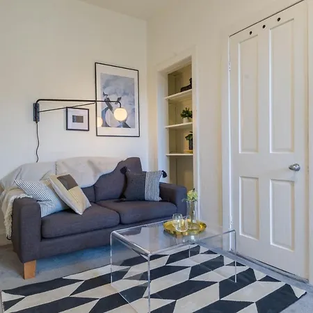 Διαμέρισμα Stylish And Comfortable Centre