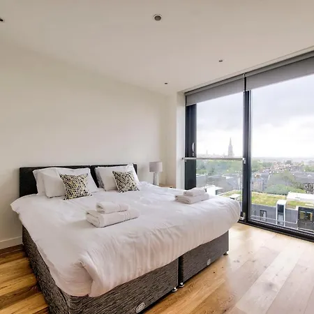 Guestready - Stylish Floor Apt In The Centre * Edinburgh