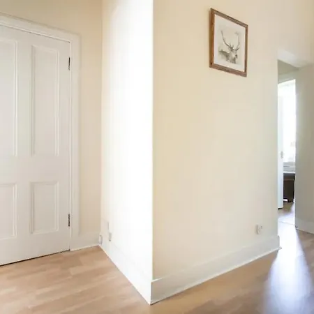 Daire Historic 20 Minutes Walk To Princes St Edinburgh