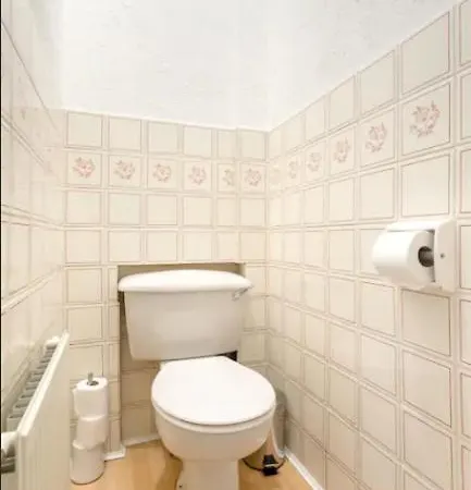 Historic 20 Minutes Walk To Princes St Daire *