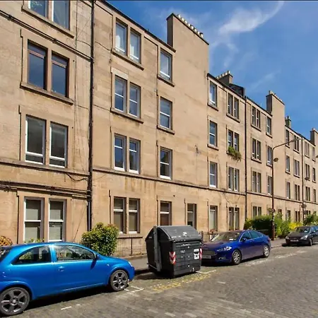 Daire Historic 20 Minutes Walk To Princes St *