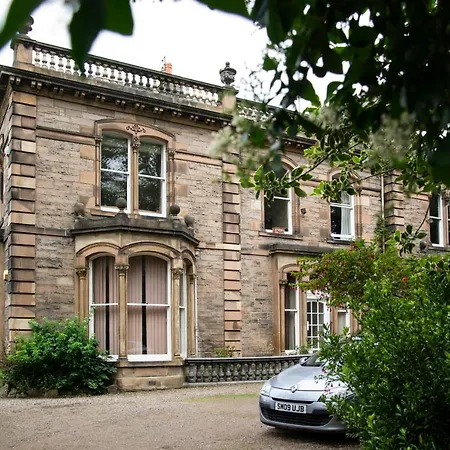 Georgian House 4*
