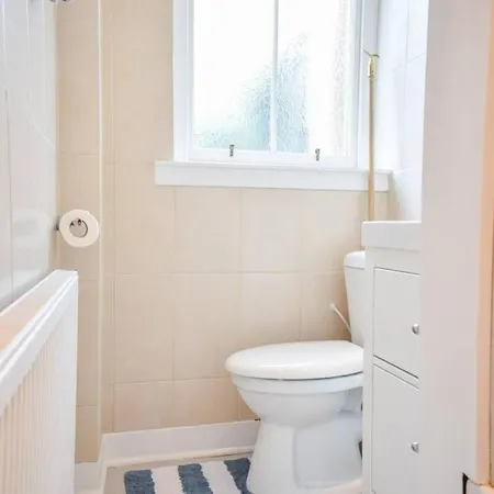 Apartmán Lovely Sunny 2 Bed Coast