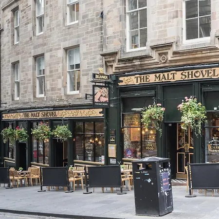 Luxury Royal Mile Retreat * 爱丁堡