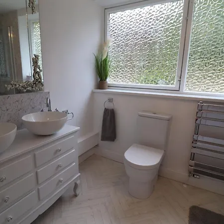 Burnside House With Hot Tub - Perfect For Family Gatherings & Special Occasions Holiday home *