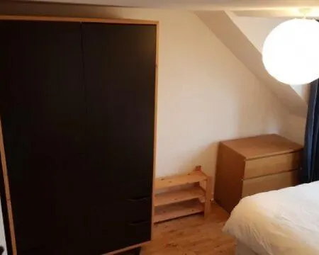 Beautiful King In Leith Walk * Edinburgh