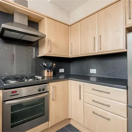 To Rent Walking Distance To Edinburgh's City Centre * Edinburgh