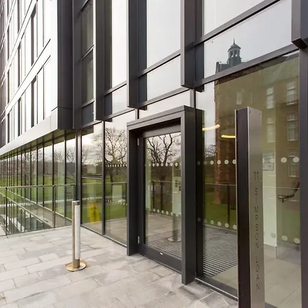 Quartermile Retreat With Parking Apartment Edinburgh